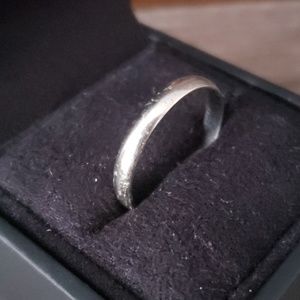 10K White Gold Wedding Band
